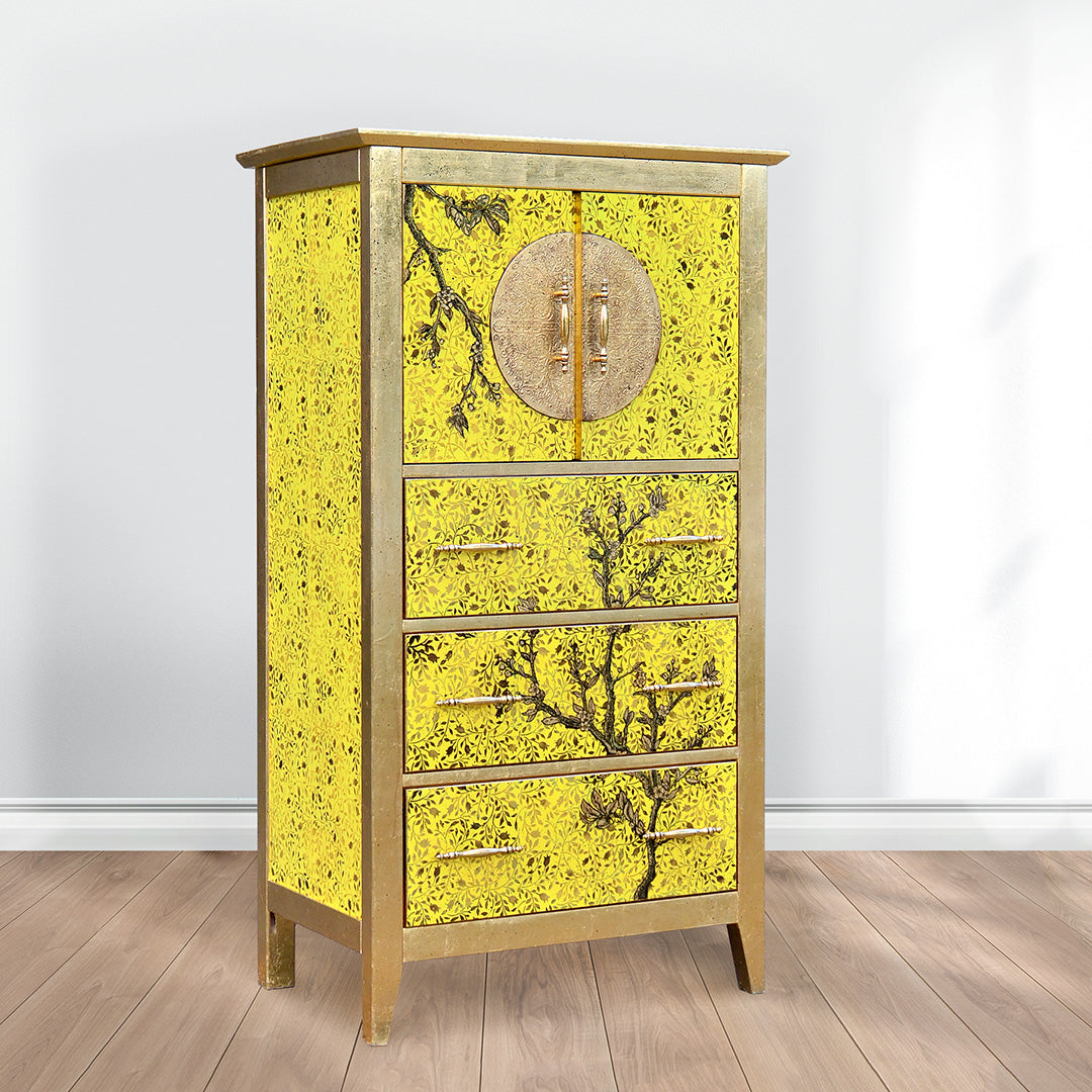 Kultainen aurinko -lipasto