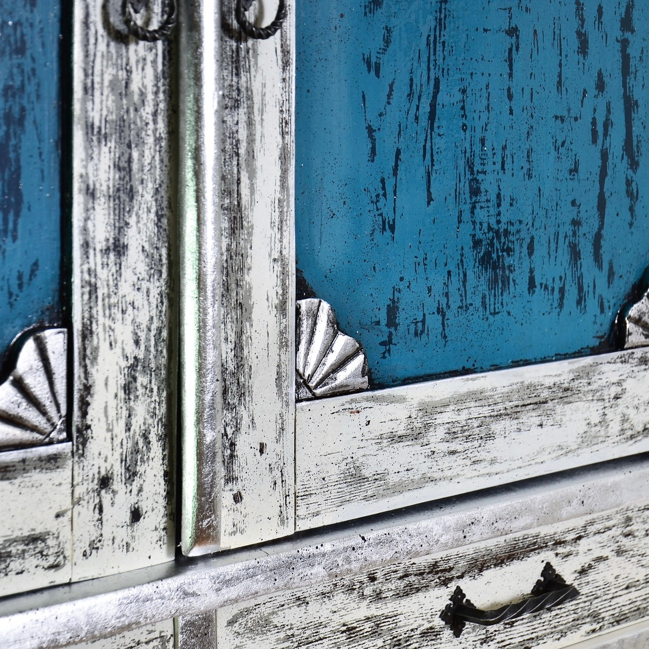 Silver Hutch