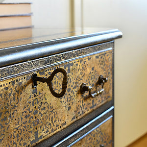 Gilded Minimalism